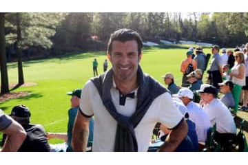 フィーゴがギネス記録作る！これが「無重力サッカー」の世界イチだ 画像