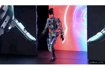 米テスラが人型ロボット公開 画像