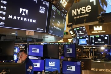 NY株大幅続伸、825ドル高 画像