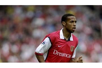 コンバートで「サッカー人生が変わった」伝説の選手たち10名 画像