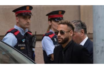 ネイマール、バルセロナで裁判出廷…バルトメウ元会長と法廷で再会 画像