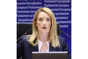 「ウクライナ国民」に授与 画像