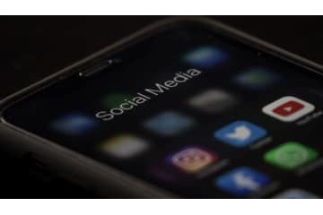 降格したのに…SNS投稿でサポを怒らせたKY選手、出場停止・自宅待機になる 画像