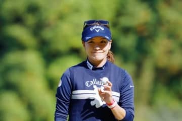 藤田光里ら3人が首位で最終日へ　常文恵4位 画像