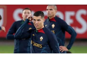 ロナウド、W杯は大丈夫！？ 後輩カンセロの嫌がりシーンがこれ 画像