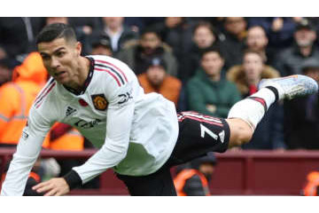 ロナウドに嫌味を言われたルーニー 「彼は年齢に対処するのが難しい…」 画像