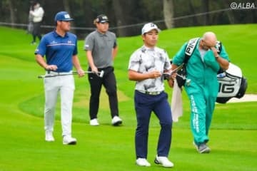 ＜速報＞賞金王へ突き進む単独首位の比嘉一貴はパーでスタート　石川遼は4ホールで3バーディを奪って浮上 画像