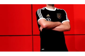 ドイツ代表、FIFAのカタール支持でスポンサー撤退…FIFAを提訴か 画像