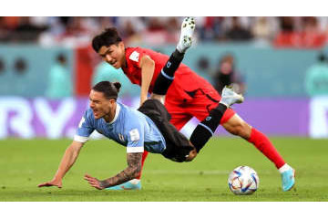 お互いに決定機を生かせず…ウルグアイ対韓国はスコアレスドロー 画像