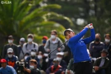 山下美夢有とイ・ミニョンが首位で最終日ヘ　渋野日向子は23位 画像