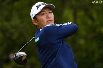 24歳・岩崎亜久竜が大会記録タイの「63」で初Vの好機　響いたツアー20勝のベテランからの言葉 画像