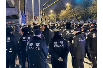 中国、デモ封じ込め参加者連行 画像