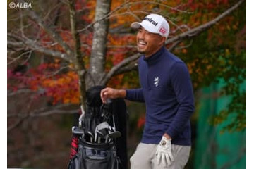 タイガー・ウッズをヒントに好スコア　4年ぶりV王手の小平智「親父に優勝を見せたい」 画像