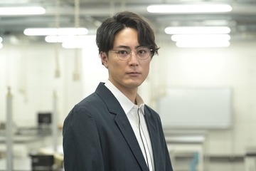 間宮祥太朗「ペンディングトレイン」出演決定 カギ握る物理学の教授に 画像