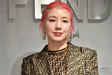 仲里依紗、息子との密着ショット公開「素敵すぎる」「2人とも幸せそう」の声 画像
