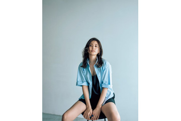 山崎紘菜「CLASSY.」念願の初表紙　素顔を披露 画像