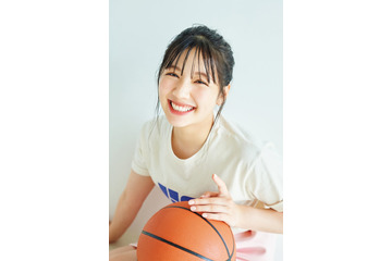 渡邉美穂、1年ぶりグラビア登場 日向坂46メンバーとの交流語る 画像
