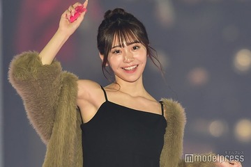 ヒカルを“逆ナン”美しすぎる上智大生・かとゆり「関コレ」初出演 美デコルテで魅了＜関西コレクション 2023 A／W＞ 画像