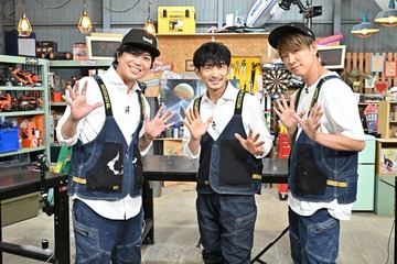 津田健次郎「NEWSの全力！！メイキング」ナレーション飛び出し登場　小山慶一郎＆加藤シゲアキ「やっと来てくれた！」 画像
