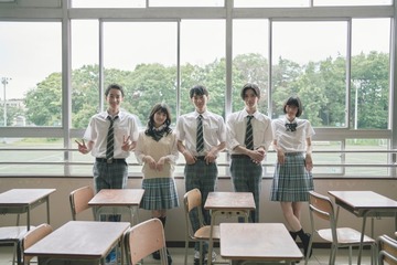 井上祐貴・若月佑美ら“本編の鍵を握る5人”出演「何曜日に生まれたの」スピンオフドラマ配信決定＜10年前の放課後＞ 画像