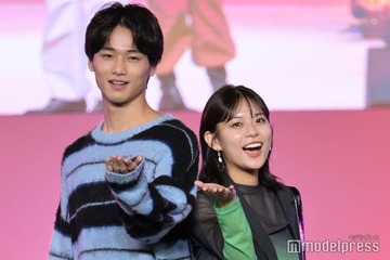 中川大輔＆永瀬莉子、息ぴったり“投げキス”披露＜Seventeen夏の学園祭2023＞ 画像