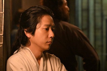 「VIVANT」二宮和也、リアタイ視聴をSNS発信する裏に秘めた思い 堺雅人から学んだことも＜インタビュー＞ 画像