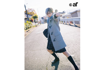 日向坂46上村ひなの、美脚輝く制服姿にキュン 画像