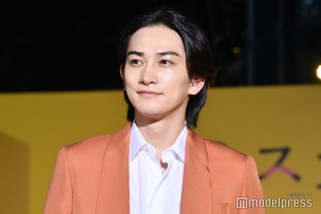 町田啓太「ミステリと言う勿れ」“久能整コスプレ”が思わぬ方向へ「ヨン様そっくり」「変なテンション最高」と反響 画像