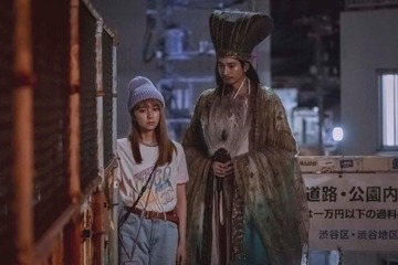 ＜パリピ孔明 第1話＞”天才軍師”孔明（向井理）＆”歌手になりたい”英子（上白石萌歌）、二人三脚の戦いがスタート 画像