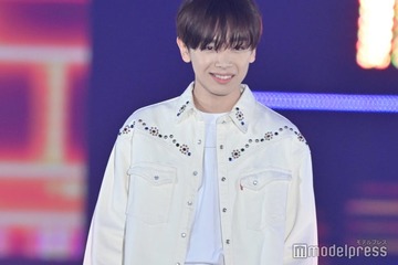 宮世琉弥、振り向きざまの微笑みにキュン スタイルの良さ際立つ＜GirlsAward 2023 A／W＞ 画像