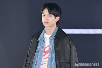 綱啓永、黒髪イメチェン後初ランウェイ 不意打ちウインクにキュン＜GirlsAward 2023 A／W＞ 画像