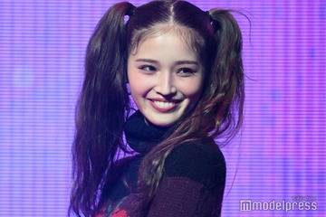 せいら、高めツインテール姿が新鮮 スリットワンピで美脚チラリ＜ViVi Night2023＞ 画像
