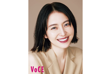 長澤まさみの魅力の源とは？圧倒的な美で「VOCE」表紙 画像