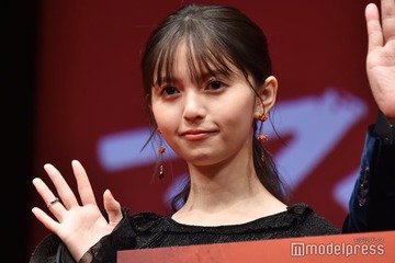 齋藤飛鳥「マイホームヒーロー」オファーを受けた理由 ピアノ本人演奏に佐々木蔵之介が感動 画像