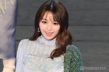 香音、タイトなトップスからほっそり二の腕 風にたなびく“妖精”スタイル＜TGC フェス 山梨 2023＞ 画像