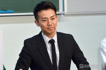 ピース綾部祐二“ハンサム”先輩芸人との写真が話題「全員かっこいい」の声 画像