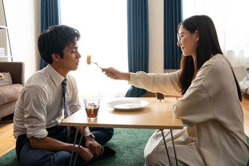 ＜単身花日 第4話＞舜、ゆり子の“男の影”に動揺 禁断の四角関係から危険な五角関係へ 画像