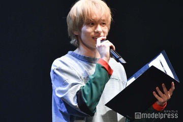 山下幸輝、金髪に電撃イメチェン OP映像に豪華ゲスト続々で歓声止まず＜「ホミパリ」WEB独占取材＞ 画像