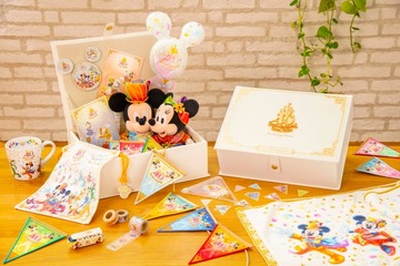 TDR40周年アニバーサリーラストを彩るスペシャルグッズ　祝祭感あふれる雑貨やお菓子、身に着けグッズ登場 画像