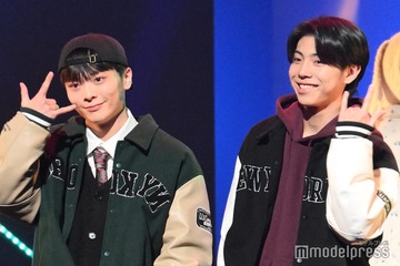 “あたおか男子高校生2人組”YouTuberてめぇーら。個性光るアレンジがオシャレ 息ぴったりポージング＜TGC teen 2023 Winter＞ 画像