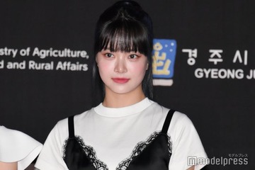 LE SSERAFIM・HONG EUNCHAE、机上で華麗に乱舞「MAMA」トップバッター堂々登場＜2023 MAMA AWARDS DAY1＞ 画像