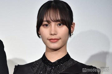 南沙良、スラリ美脚大胆披露「可愛すぎ」「大人っぽい」の声 画像