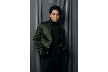 前田公輝、福士蒼汰の同級生役で非モテオーラ全開「アイのない恋人たち」“見る目（eye）がない男”に 画像