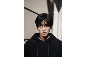 Snow Man目黒蓮「フェンディ」2023年ホリデーシーズン祝福 ローマ巡ったビジュアル＆動画公開 画像