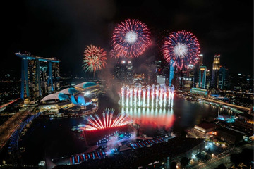 シンガポールで年越しイベント「Marina Bay Singapore Countdown 2024」ミュージック花火がマリーナ・ベイ彩る 画像