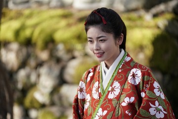 小芝風花、KAT-TUN亀梨和也との再共演で“楽しみなこと” キャスト陣への印象・座長としての思い語る＜「大奥」インタビュー＞ 画像