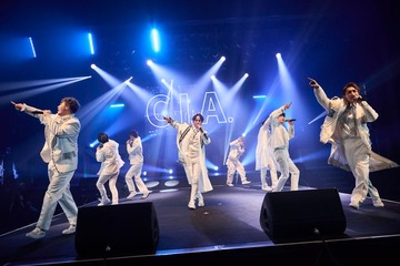 2年ぶり「C.I.A.」年末ライブで加藤諒・木戸邑弥・永田崇人ら歌声響かせ会場一体に メンバー作詞の新曲初披露も＜「SUPER LIVE」初日ライブレポ＞ 画像