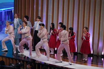 ＜紅白本番＞JO1、白組トップバッターでSEVENTEEN＆LE SSERAFIMらと仲良く盛り上げ 大平祥生＆HONG EUNCHAEは2ショットでポーズ 画像