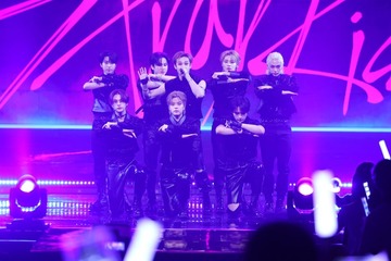 ＜紅白本番＞Stray Kids「紅白」初出場でファンと盛り上がる きらめくブラック衣装でクールに 画像
