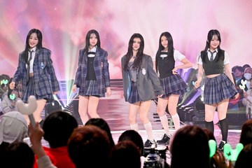 ＜紅白本番＞初出場・NewJeans、橋本環奈が魅力熱弁 怒涛メドレーに歓声止まず 画像